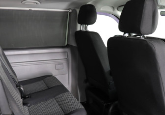 Подержанный автомобиль Volkswagen Caravelle 2021 года (12 фото)