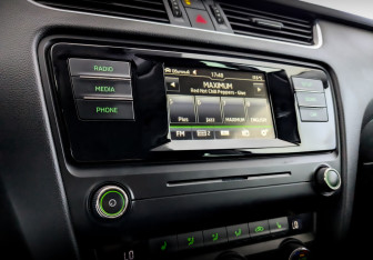 Подержанный автомобиль Skoda Octavia Liftback 2015 года (25 фото)