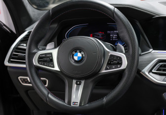Подержанный автомобиль BMW X7 2019 года (19 фото)
