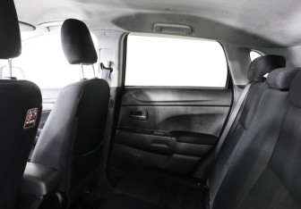 Подержанный автомобиль Mitsubishi ASX 2012 года (8 фото)