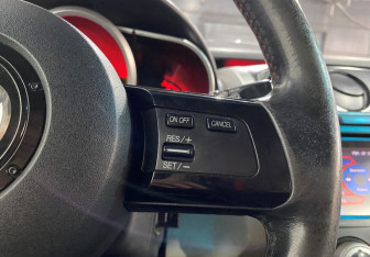 Подержанный автомобиль Mazda CX-7 2008 года (15 фото)