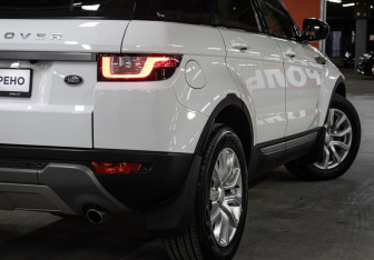 Подержанный автомобиль Land Rover Range Rover Evoque 2017 года (22 фото)
