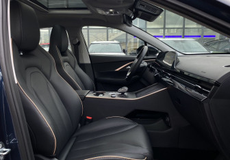 Подержанный автомобиль Omoda C5 2023 года (26 фото)