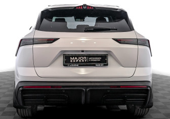 Подержанный автомобиль Jetour Dashing 2023 года (6 фото)