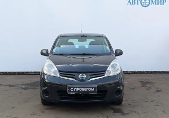 Подержанный автомобиль Nissan Note 2010 года (2 фото)