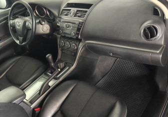 Подержанный автомобиль Mazda 6 Sedan 2010 года (11 фото)
