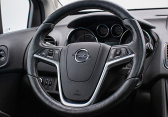 Подержанный автомобиль Opel Meriva 2014 года (15 фото)