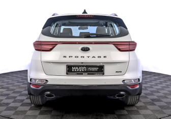 Подержанный автомобиль Kia Sportage 2021 года (6 фото)