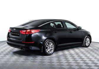 Подержанный автомобиль Kia Optima Sedan 2015 года (5 фото)