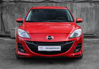 Подержанный автомобиль Mazda 3 Hatchback 2010 года (2 фото)