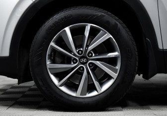 Подержанный автомобиль Hyundai Santa Fe 2020 года (8 фото)