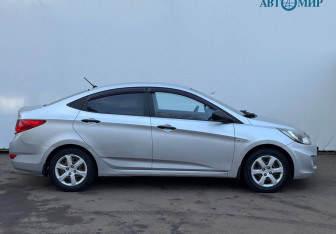 Подержанный автомобиль Hyundai Solaris Sedan 2014 года (4 фото)