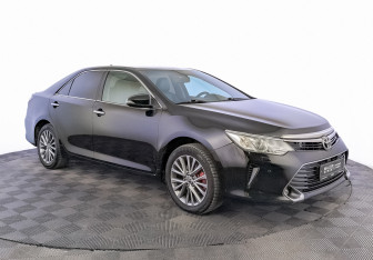 Подержанный автомобиль Toyota Camry Sedan 2016 года (3 фото)