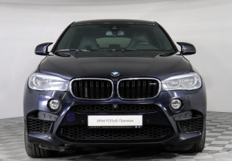 Подержанный автомобиль BMW X6 M 2016 года (3 фото)
