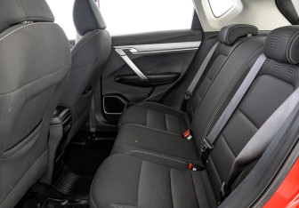 Подержанный автомобиль Geely Coolray 2023 года (18 фото)