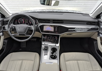 Подержанный автомобиль Audi A6 Sedan 2021 года (13 фото)
