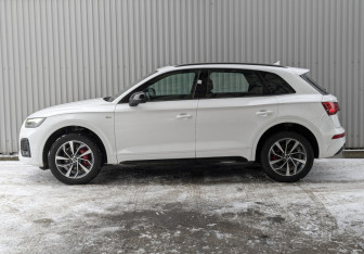 Новый Audi Q5 2024 (3 фото)