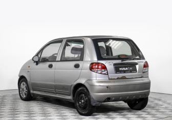 Подержанный автомобиль Daewoo Matiz 2012 года (7 фото)