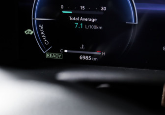 Подержанный автомобиль Toyota Camry Sedan 2026 года (11 фото)