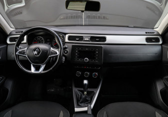 Подержанный автомобиль Renault Arkana 2019 года (9 фото)
