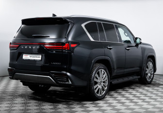 Подержанный автомобиль Lexus LX 2024 года (5 фото)