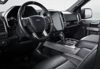 Подержанный автомобиль Ford F-150 2020 года (14 фото)