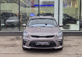 Подержанный автомобиль Kia Rio Sedan 2019 года (2 фото)