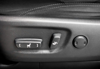 Подержанный автомобиль Toyota Land Cruiser Prado 2019 года (22 фото)