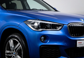 Подержанный автомобиль BMW X1 2018 года (16 фото)