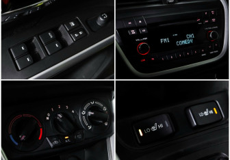 Подержанный автомобиль Suzuki SX4 Hatchback 2014 года (16 фото)