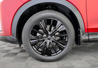 Подержанный автомобиль Mitsubishi Eclipse Cross 2019 года (18 фото)