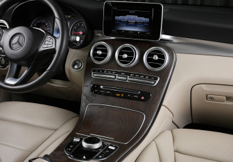 Подержанный автомобиль Mercedes-Benz GLC Coupe 2018 года (19 фото)