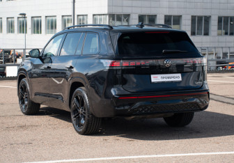 Подержанный автомобиль Volkswagen Teramont 2026 года (7 фото)