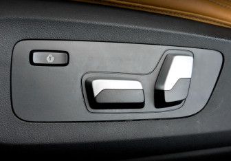 Подержанный автомобиль BMW X5 2020 года (20 фото)