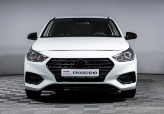 Подержанный автомобиль Hyundai Solaris Sedan 2017 года (2 фото)