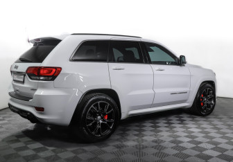 Подержанный автомобиль Jeep Grand Cherokee 2014 года (5 фото)