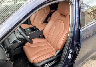 Подержанный автомобиль Omoda C5 2024 года (20 фото)