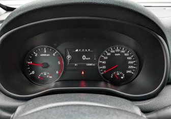 Подержанный автомобиль Kia Sportage 2017 года (16 фото)