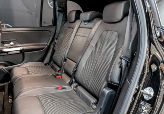 Подержанный автомобиль Mercedes-Benz GLB 2021 года (12 фото)