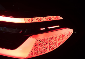 Подержанный автомобиль BMW X7 2023 года (30 фото)
