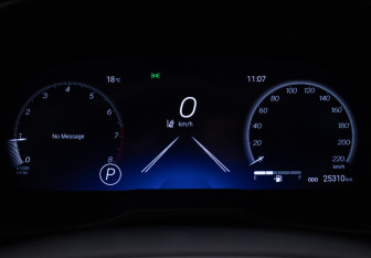 Подержанный автомобиль Toyota RAV4 2023 года (12 фото)