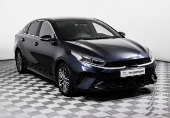 Подержанный автомобиль Kia Cerato Sedan 2021 года (3 фото)