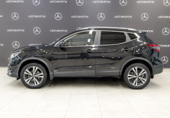 Подержанный автомобиль Nissan Qashqai 2021 года (8 фото)