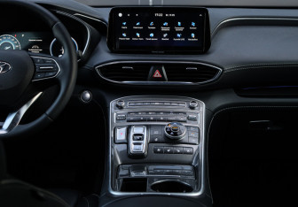 Подержанный автомобиль Hyundai Santa Fe 2022 года (13 фото)