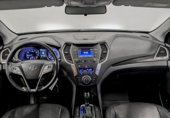 Подержанный автомобиль Hyundai Santa Fe 2016 года (14 фото)