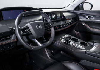 Подержанный автомобиль Changan UNI-K 2024 года (14 фото)