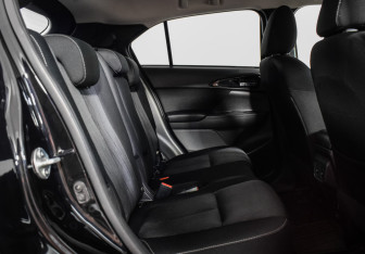 Подержанный автомобиль Mitsubishi Eclipse Cross 2018 года (9 фото)