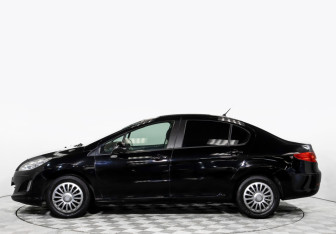 Подержанный автомобиль Peugeot 408 2013 года (6 фото)