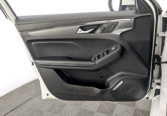 Подержанный автомобиль Haval Jolion 2022 года (19 фото)