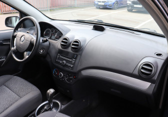 Подержанный автомобиль Ravon Nexia R3 2017 года (8 фото)